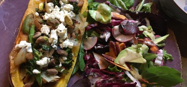 Raw, Organic & Nuts: Stuffed delicata with nuts!