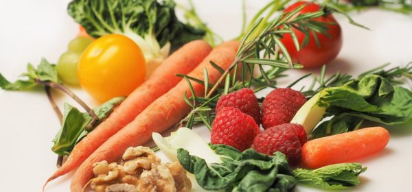 Raw, Organic & Nuts: Eat Salads Everyday!
