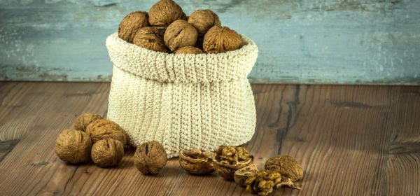 Raw, Organic & Nuts: Walnuts a fuel for cold weather!